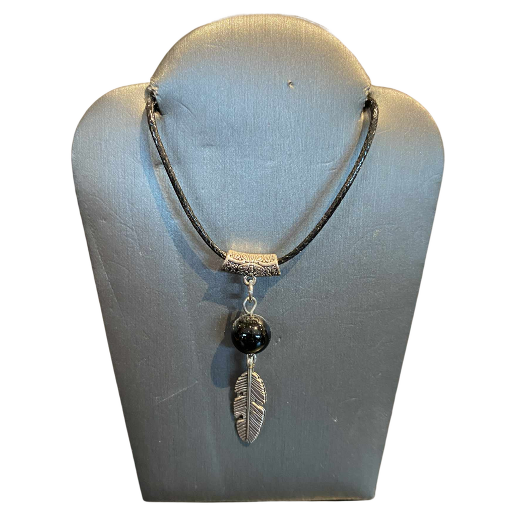 BLACK AGATE LEAF NECKLACE
