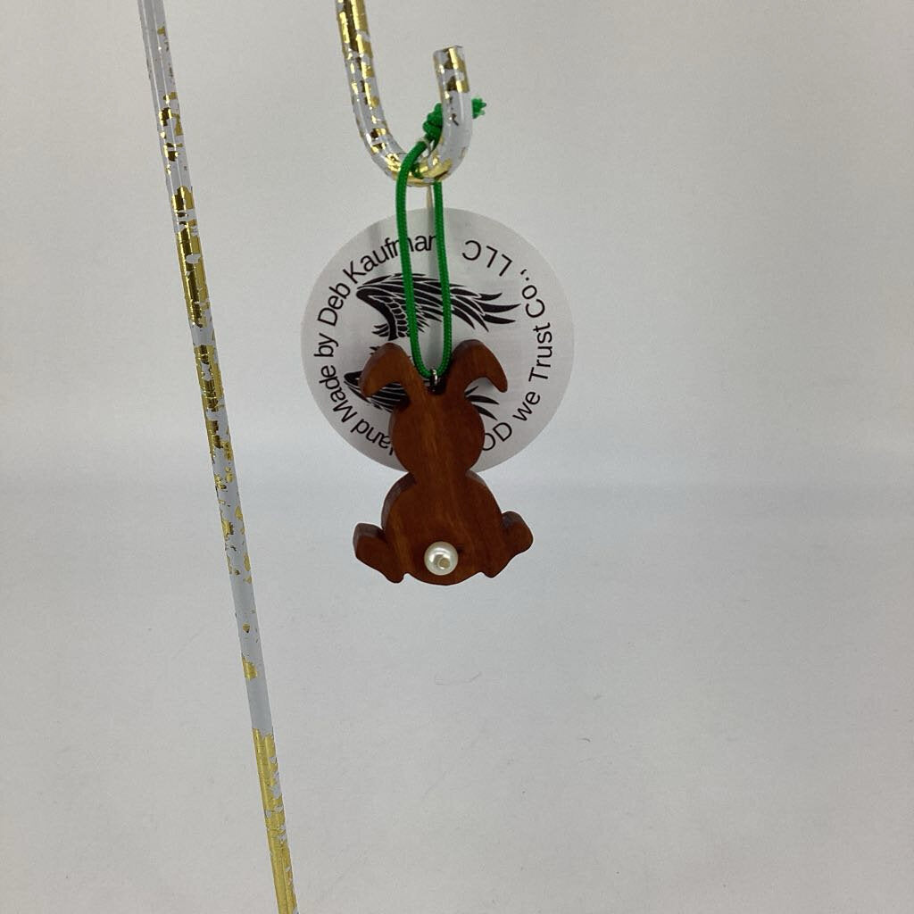 EASTER BUNNY W BEAD TAIL