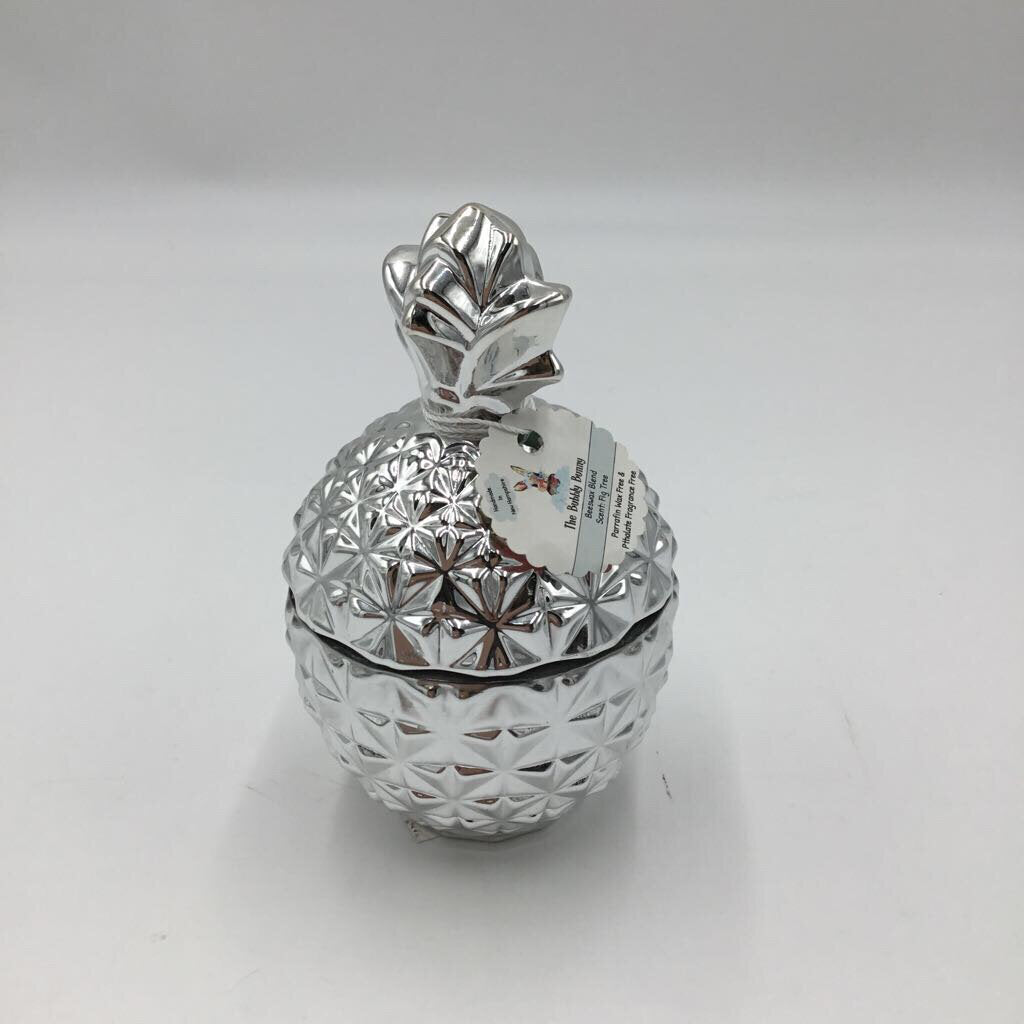 SILVER PINEAPPLE CANDLE THE BUBBLY BUNNY