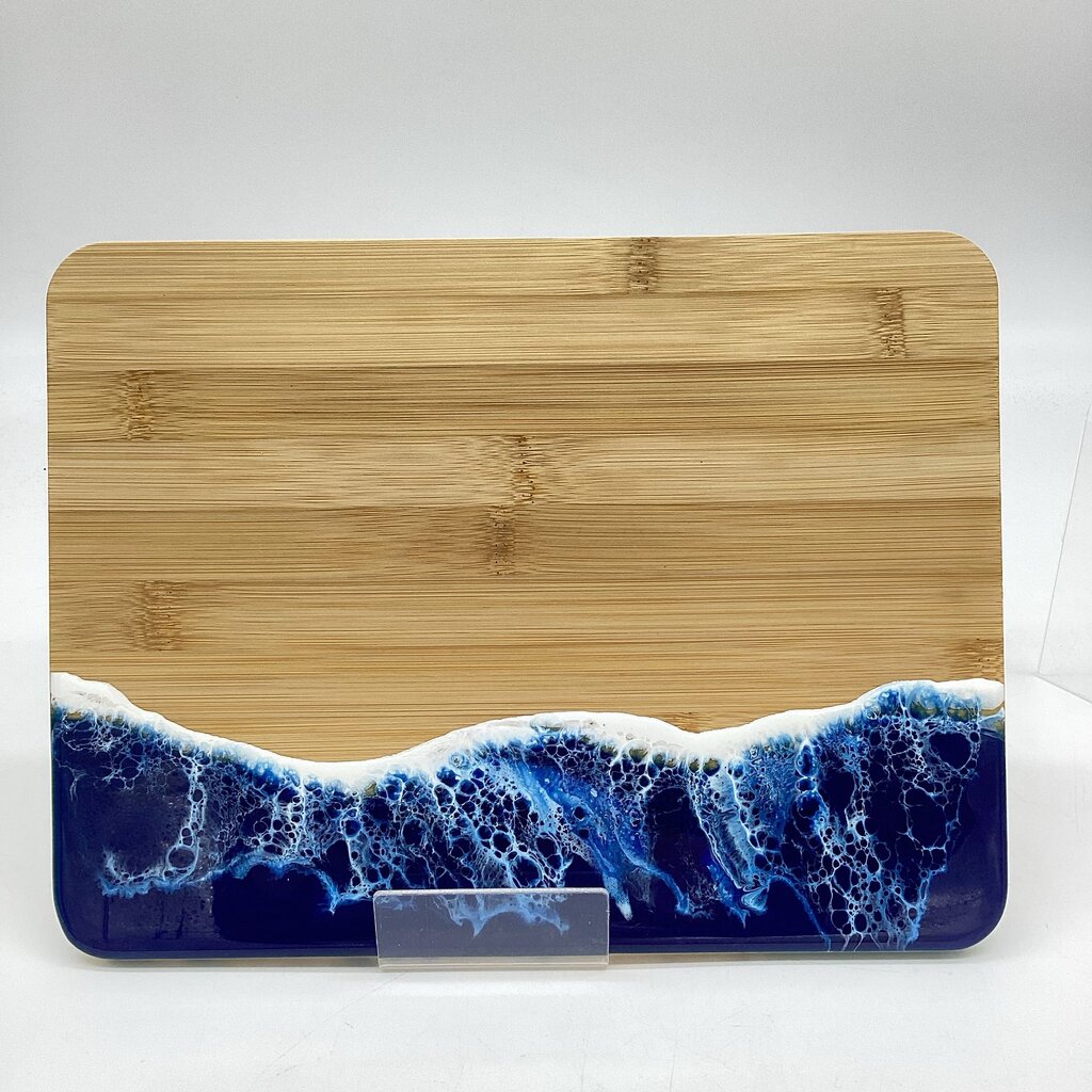 MEDIUM BAMBOO BOARD