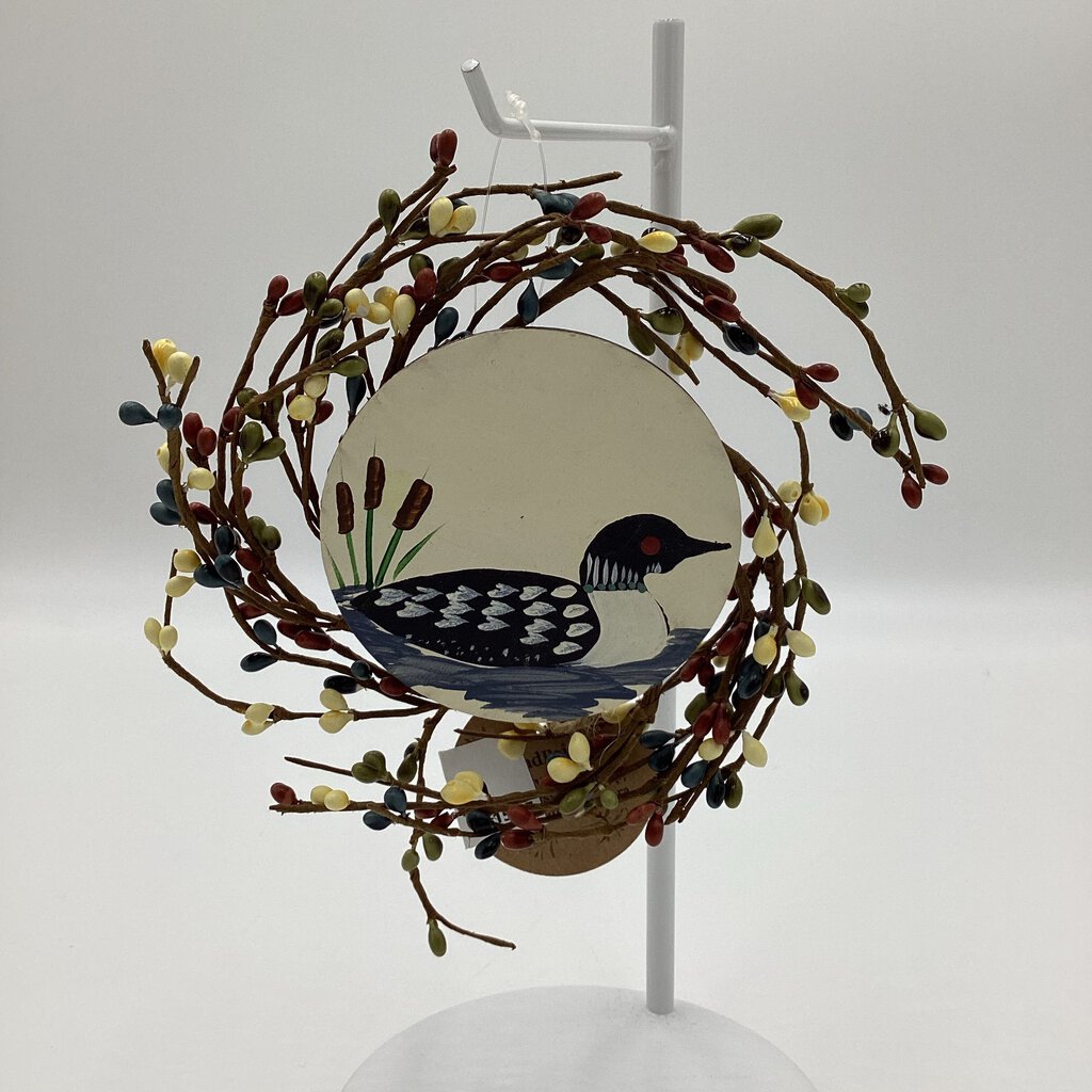 LOON SM berry wreath