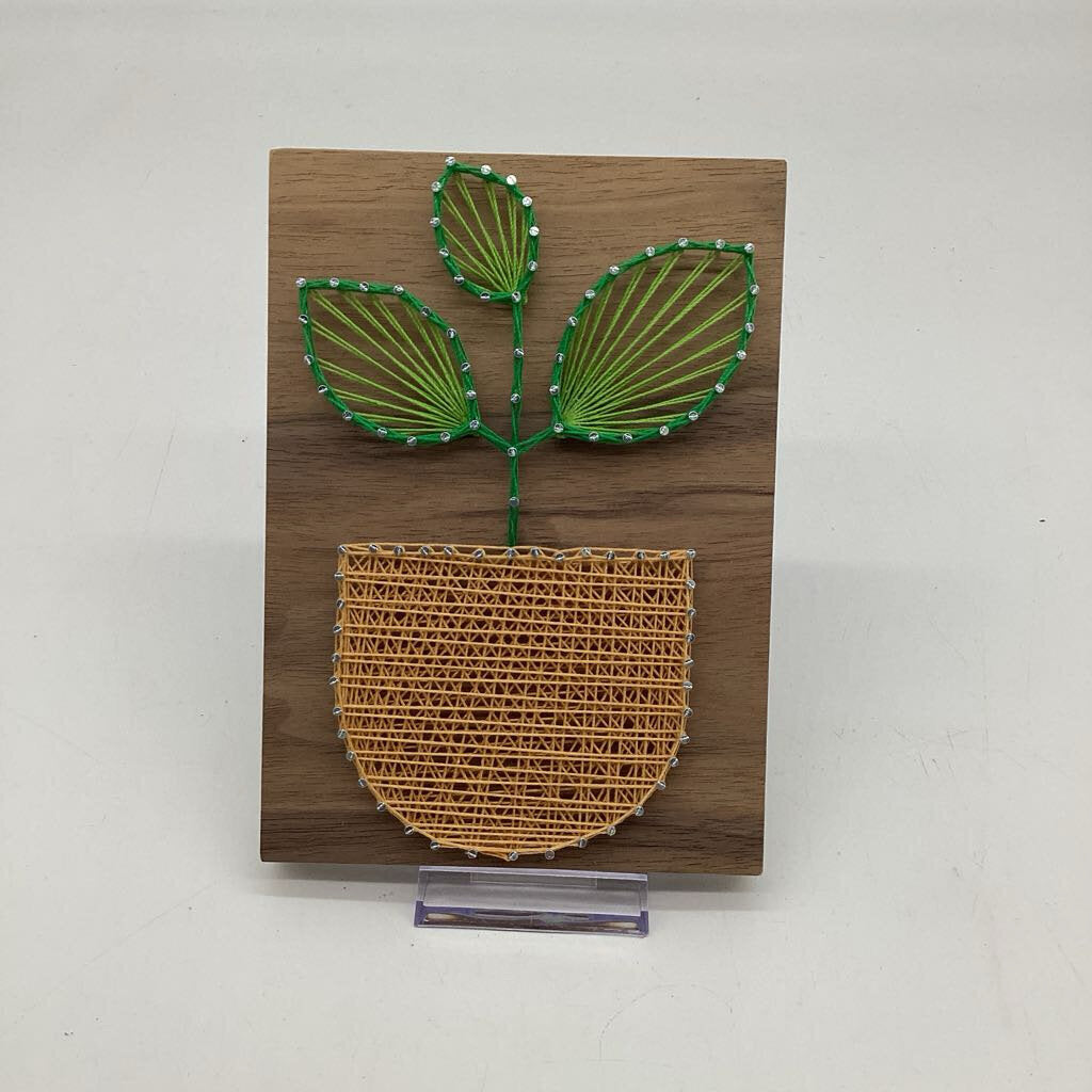 String Art PLANTER