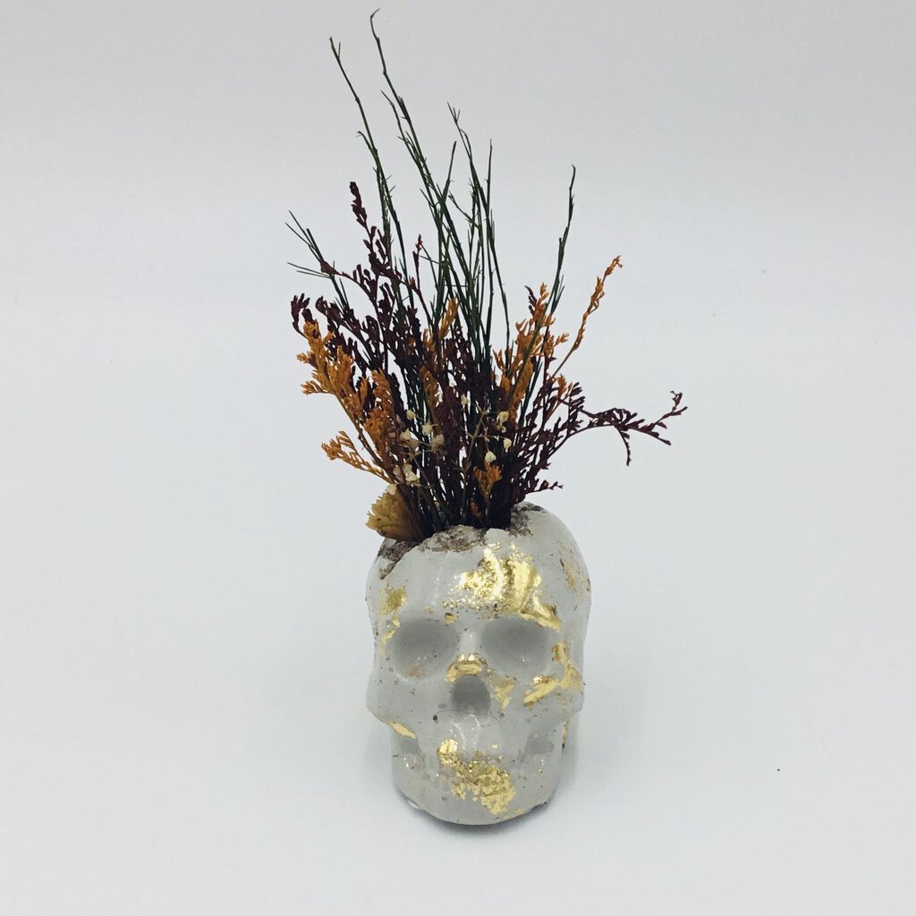 Mini Concrete Skull with Flowers