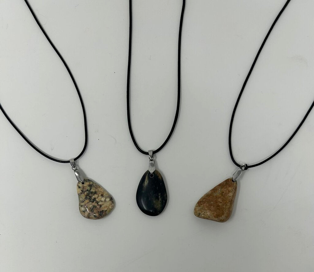 Necklace-Single Stone