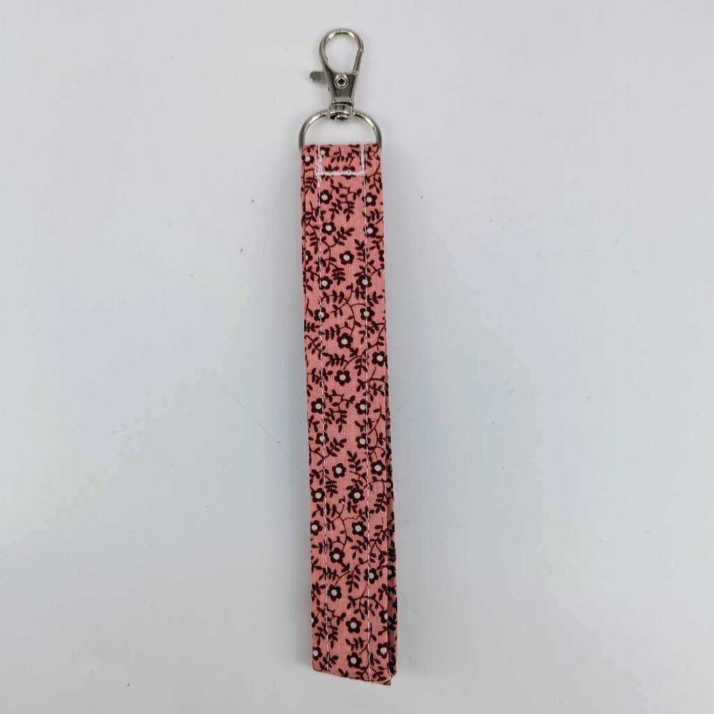 016 Dark Brown Floral Keychain