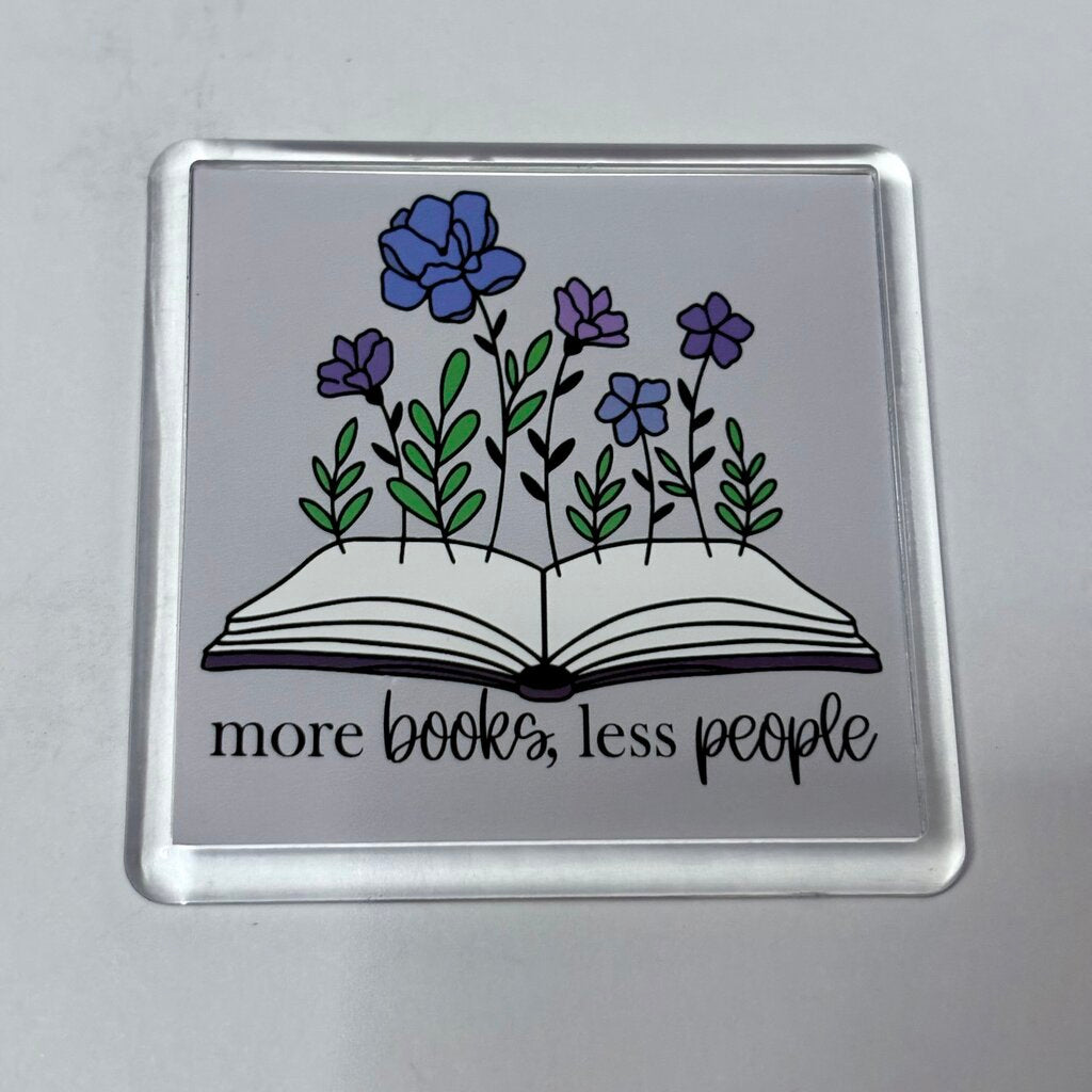 MORE BOOKS MAGNET