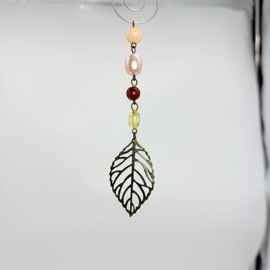Upcycled jewelry ornament