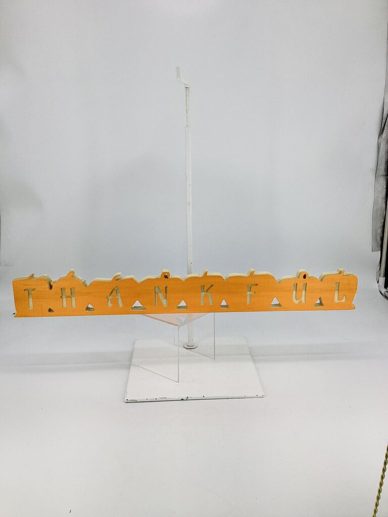 Thankful Shelf Sitter Orange
