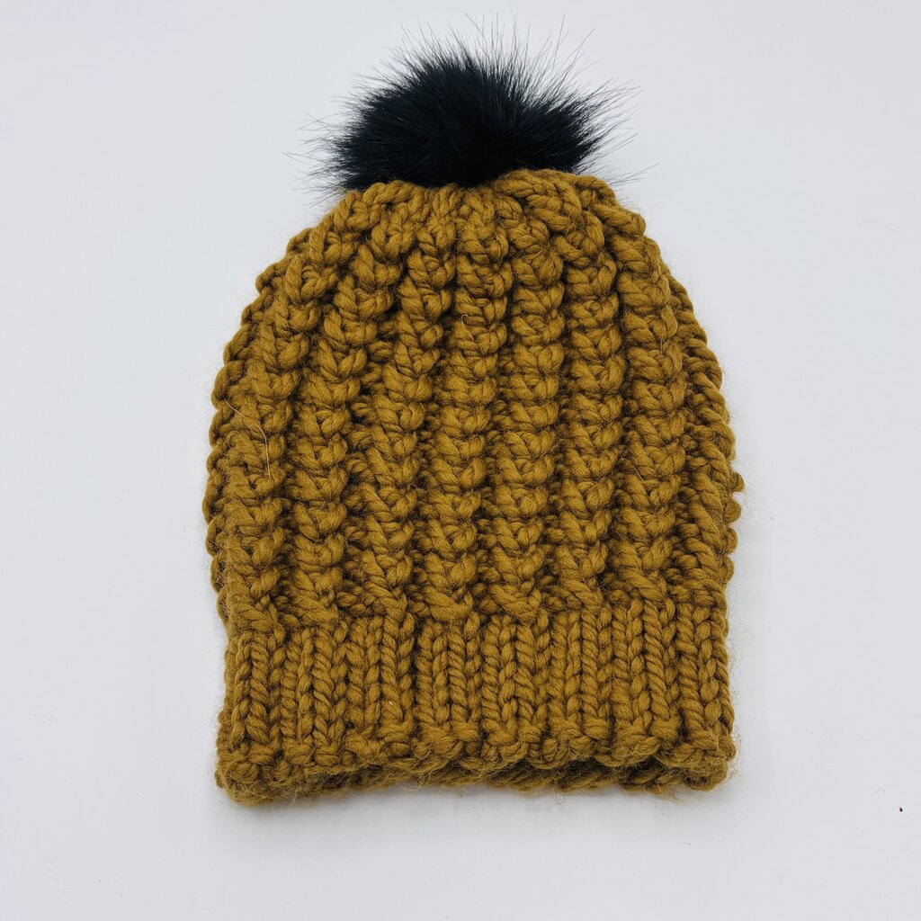 Hat Flax Scallop with Black Pompom