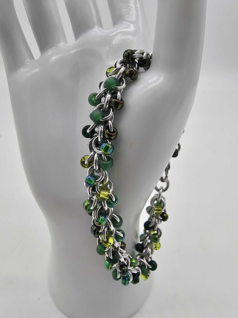 NH Evergreen Mix Beaded Shaggy Bracelet 8" long, aluminum