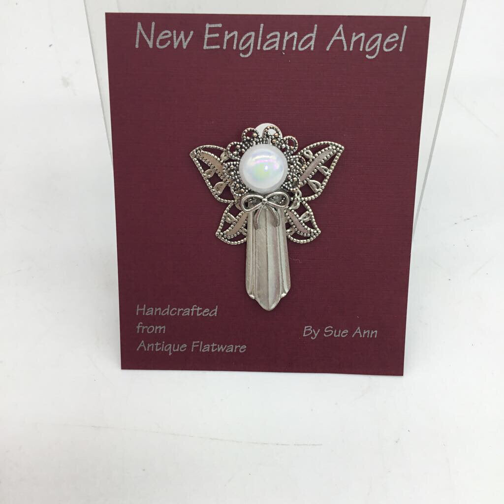 Tiny Angel Pin Straight W