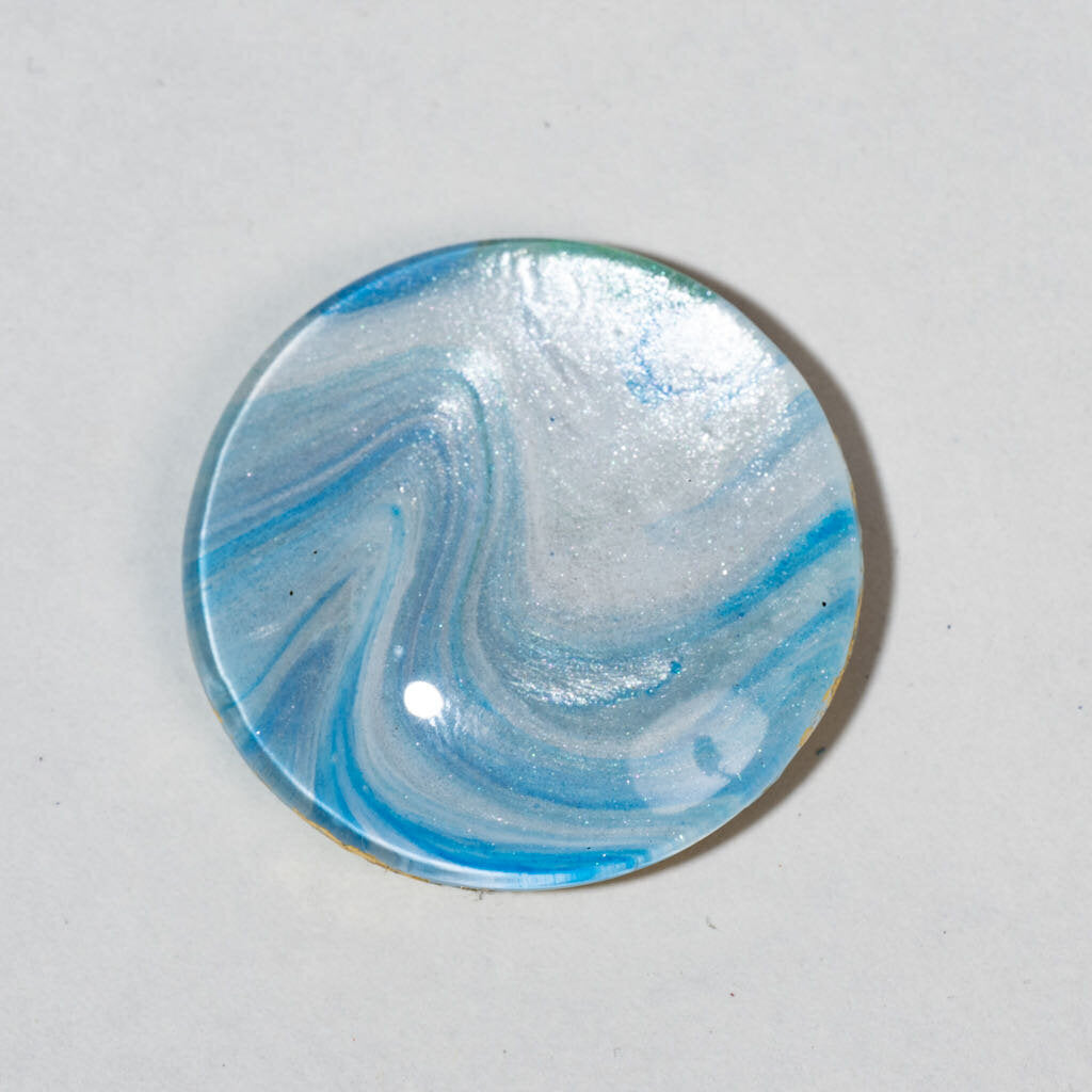 1 3/8" Blue White swirl Magnet