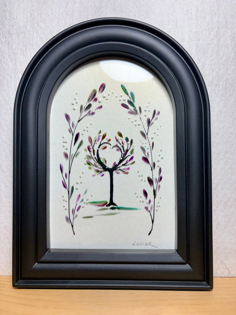 Heart tree burgundy arch frame black