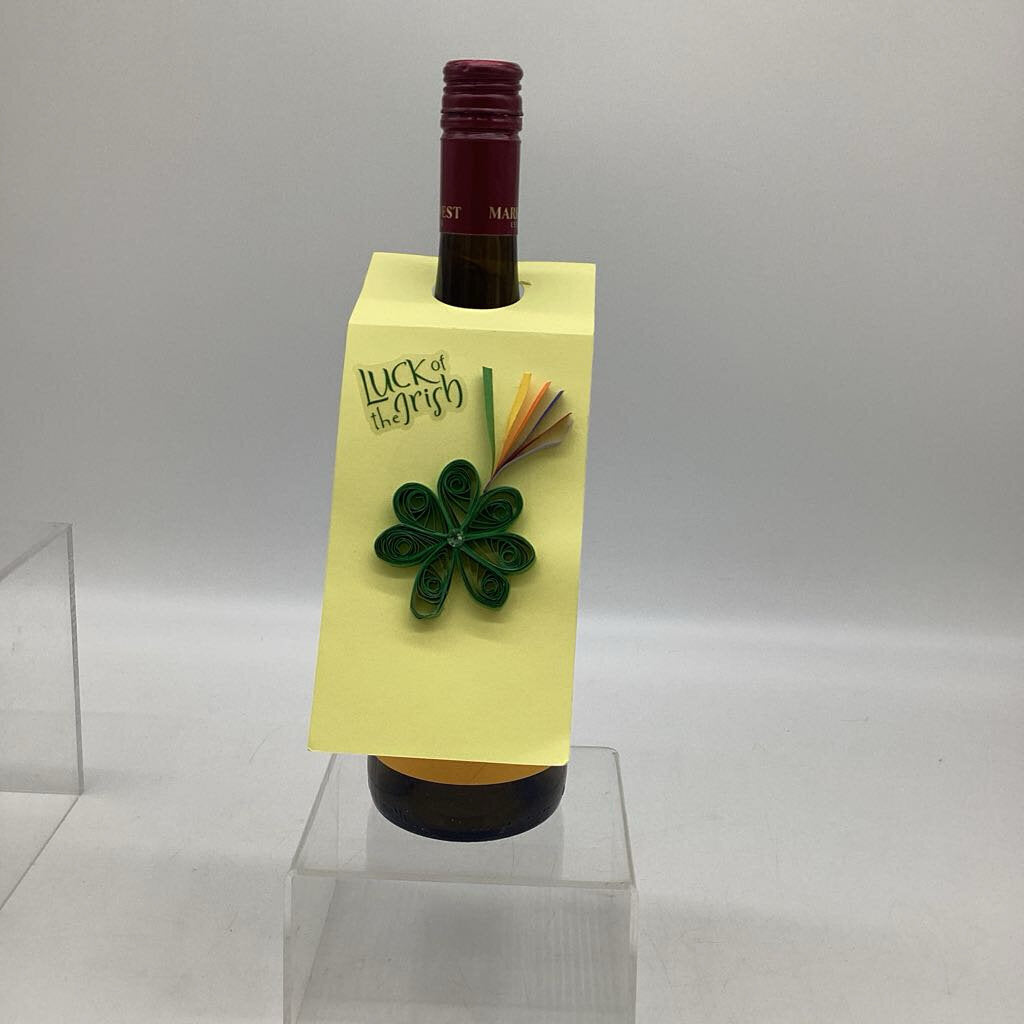 Wine Bottle Tags yellow with one shamrock with swarovski crystal