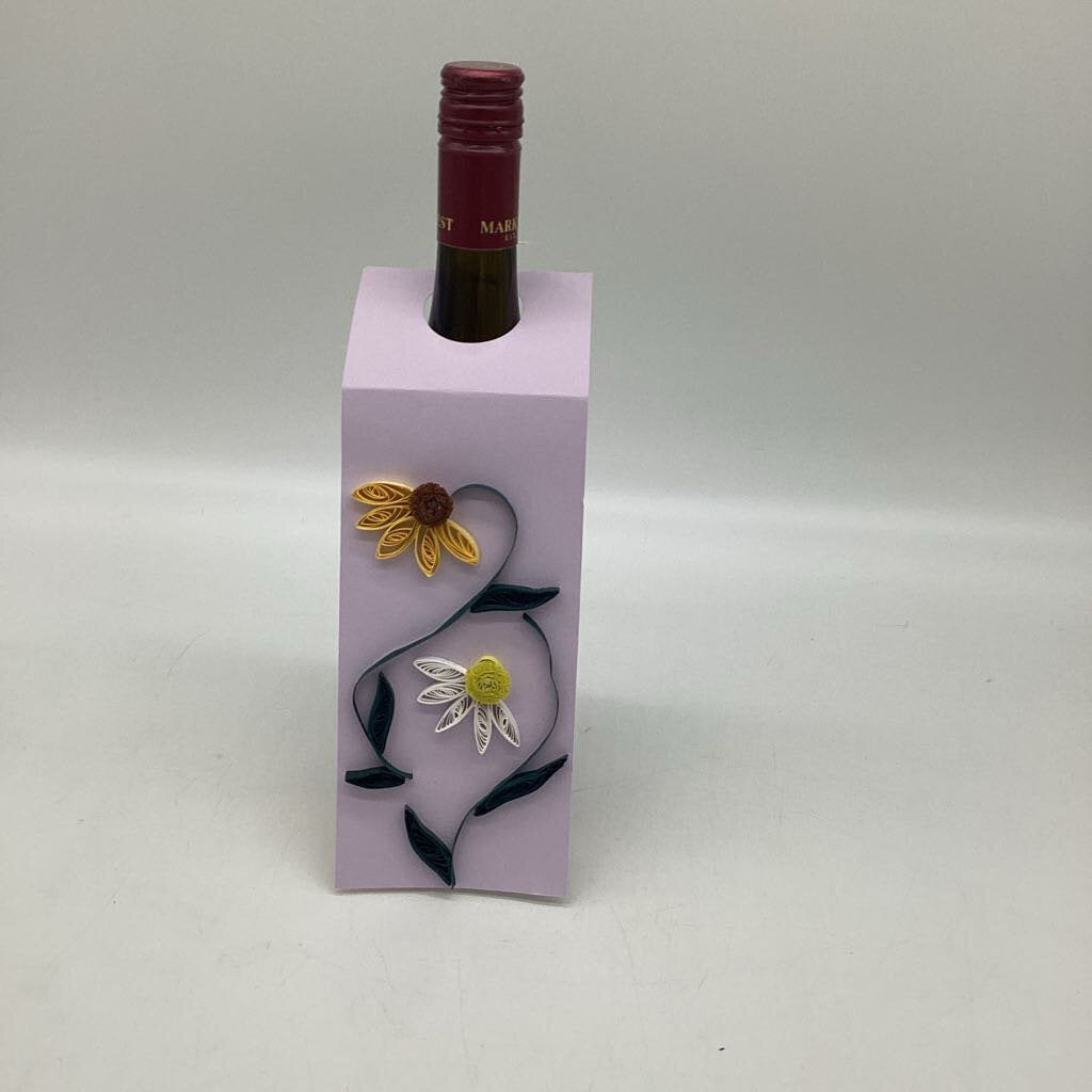 Wine Bottle tags gray with yellow and white flowers