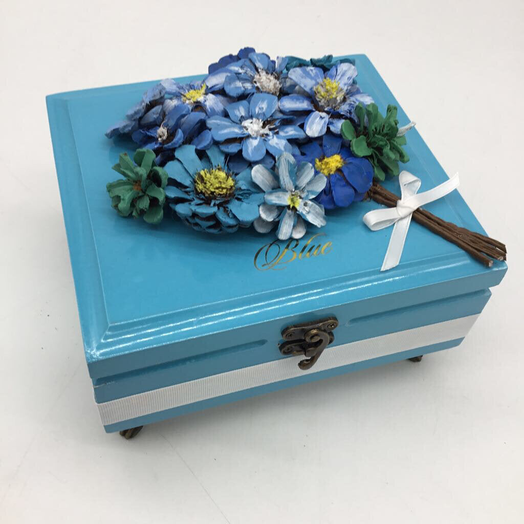 3D Daisy Blue Box