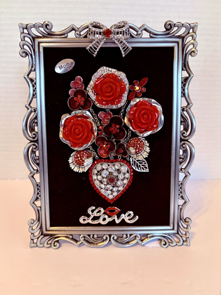 DECORATIVE PEWTER FRAME 5X7 RED ROSE & FLOWER BOUQUET LOVE