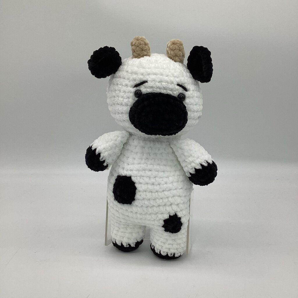 Crochet Standing Cow
