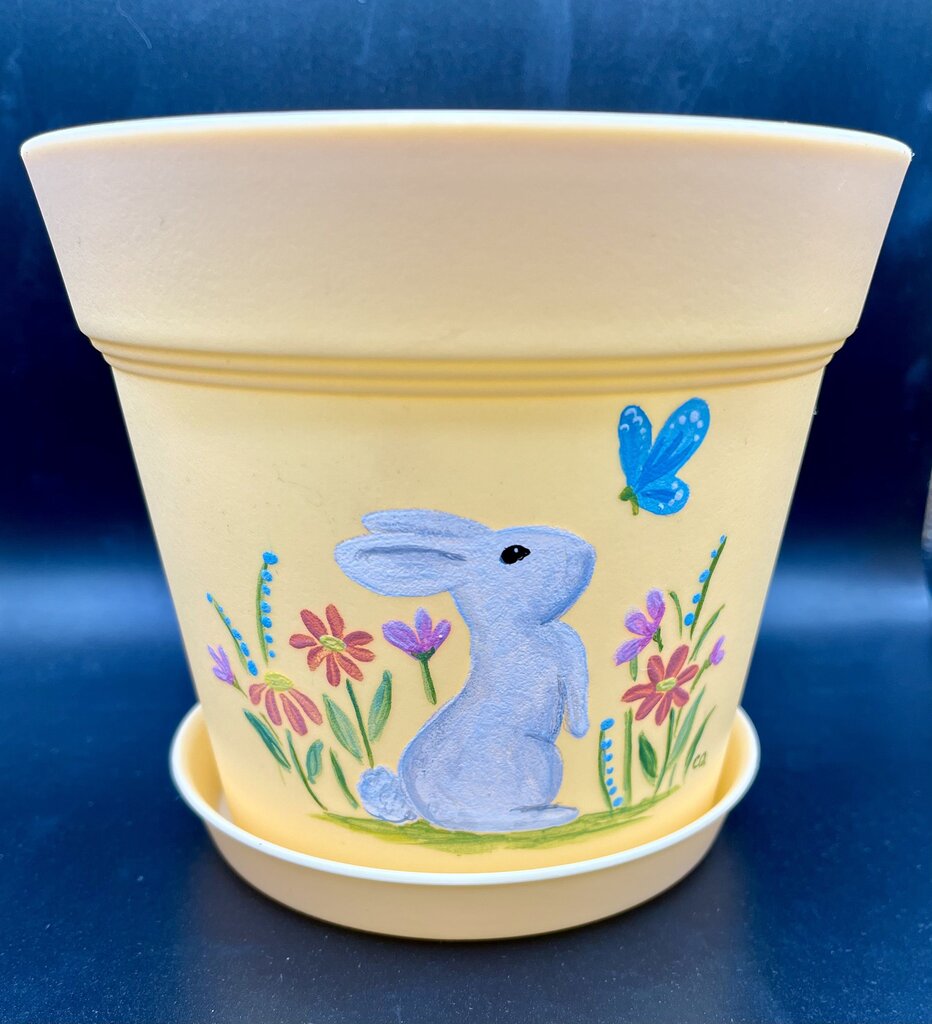 Large lt. peach pot w/white bunny-E