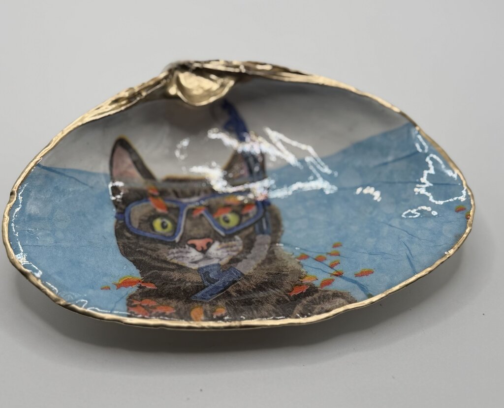 ' Cat Cousteau' Clam Dish (Nova Scotia)