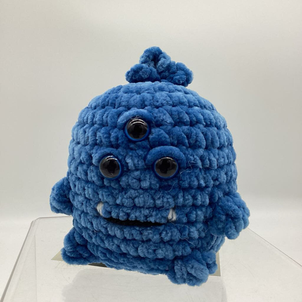 Crochet Bootie Monster, 3 eye, Blue