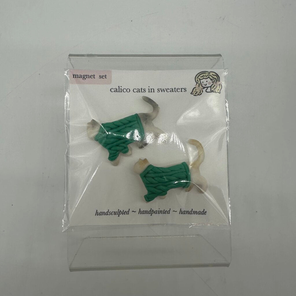 Calico Cats in Sweaters Magnets Green