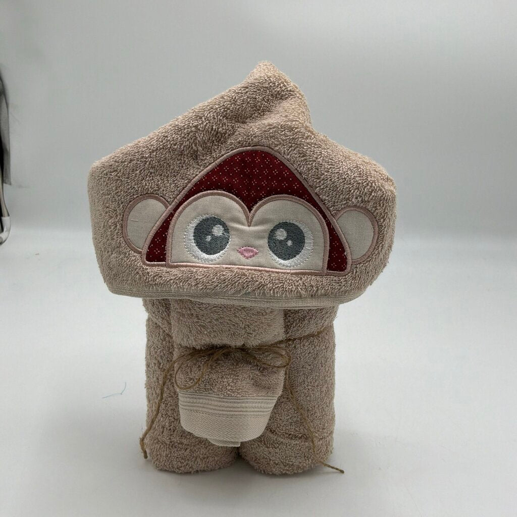 HOODED TOWEL