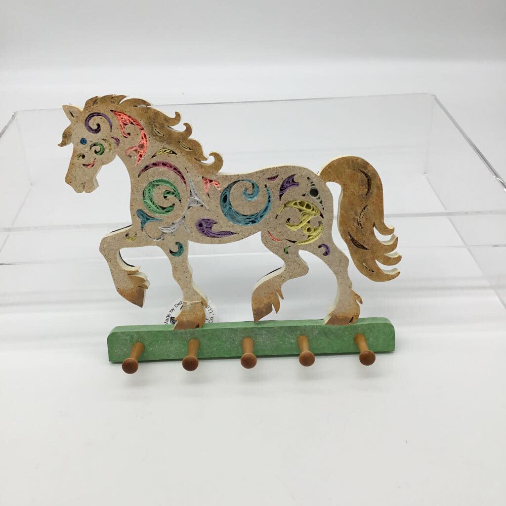 Art Horse Jewelry Display w/Quilling