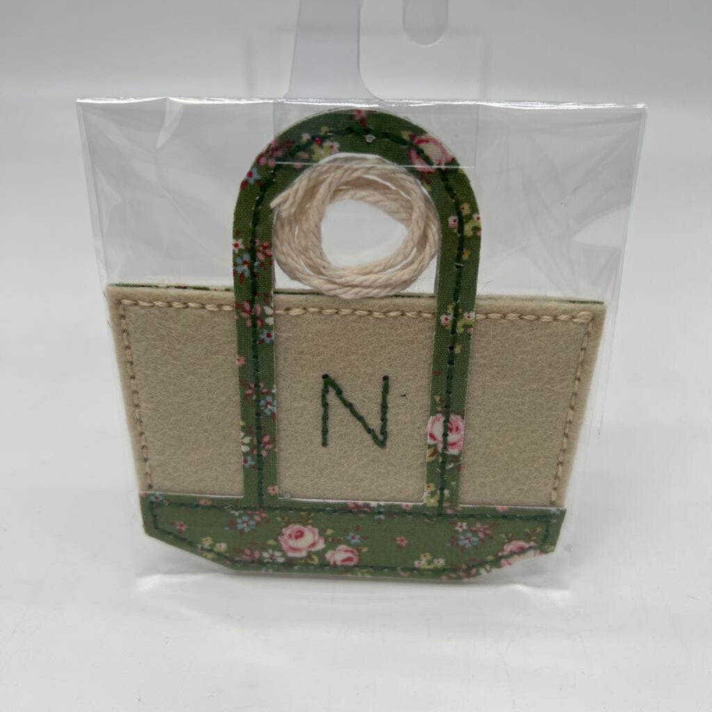Tote Charm