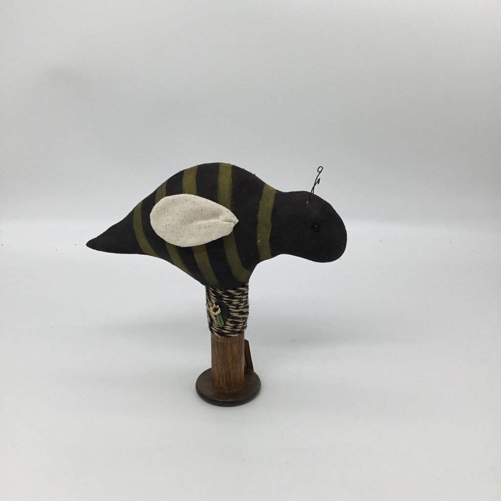 Bee on a Spool