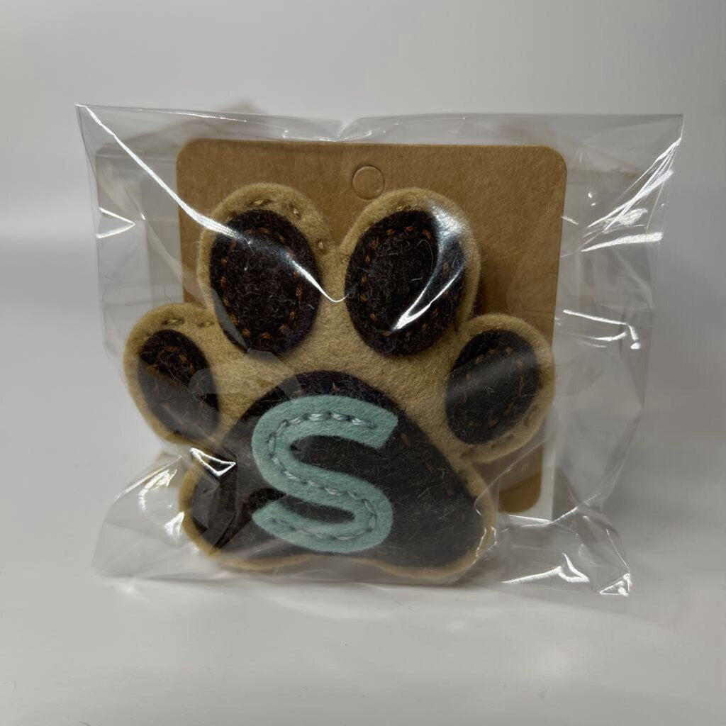 Paw Pin