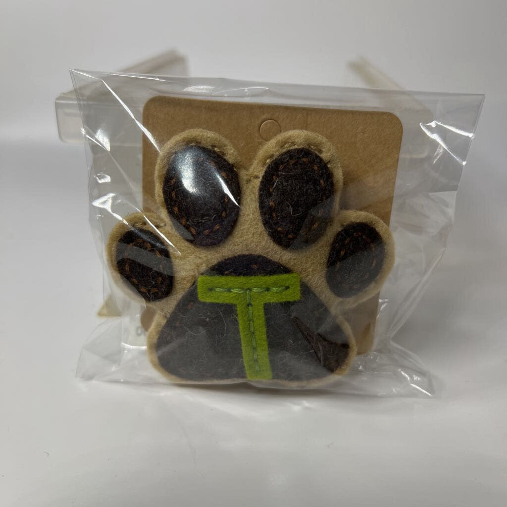 Paw Pin