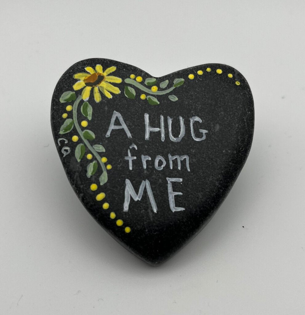 Heart rock natural w/yel daisy-"a hug fr me
