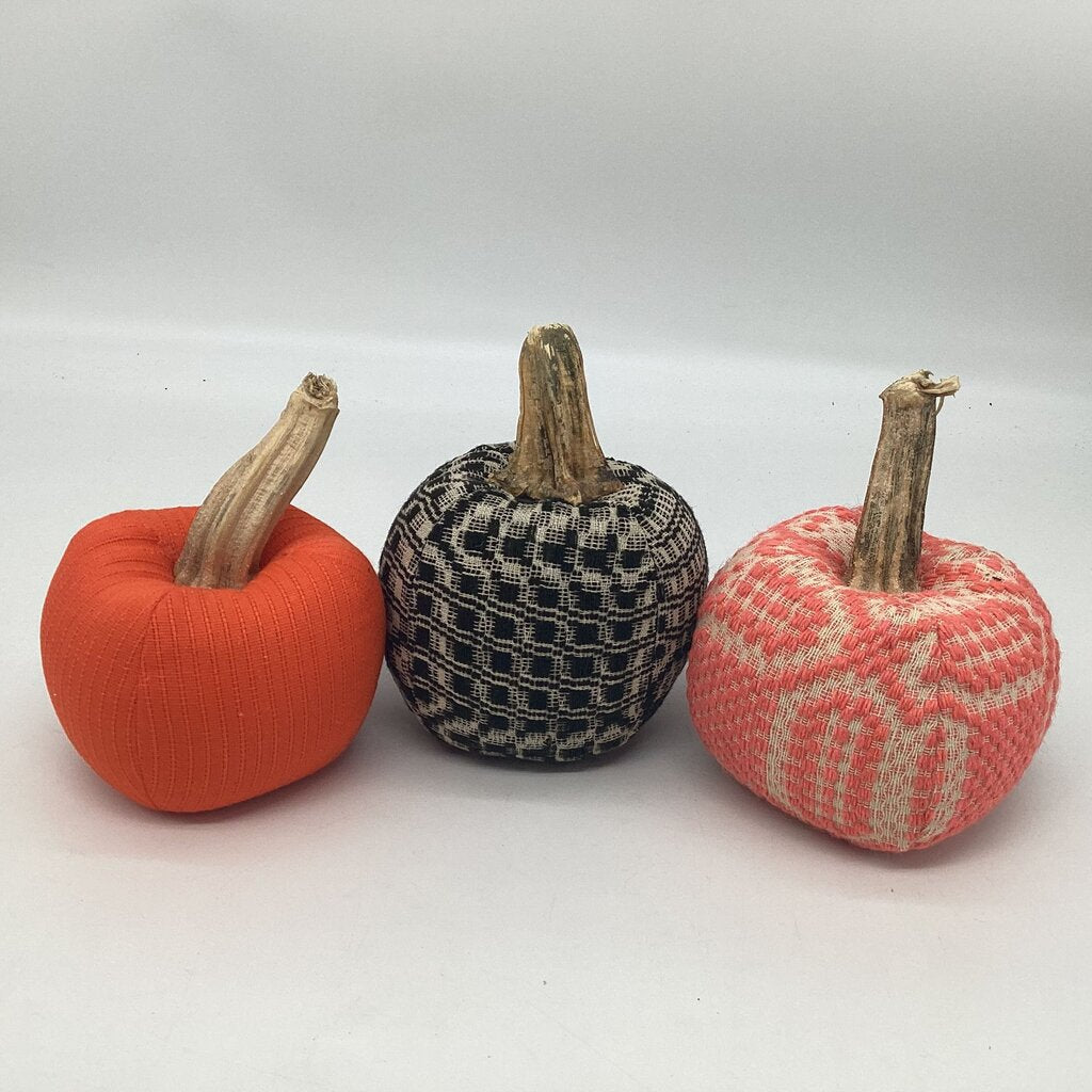 Coverlet Pumpkins