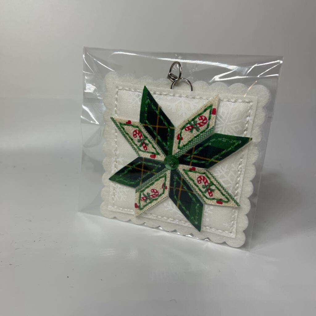 Scalloped 8 pt star