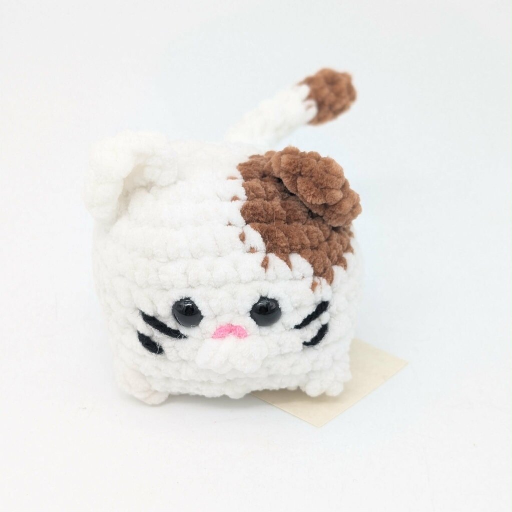 Crocheted Chubby Kitty