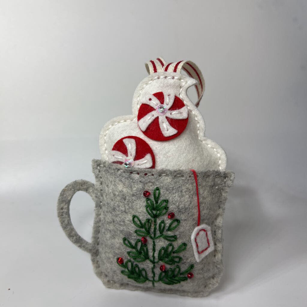 Embroidered Tree mug ornament