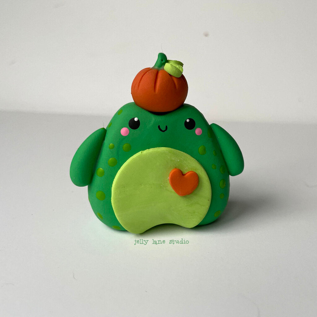 PUMPKIN FROG DESK FRIEND