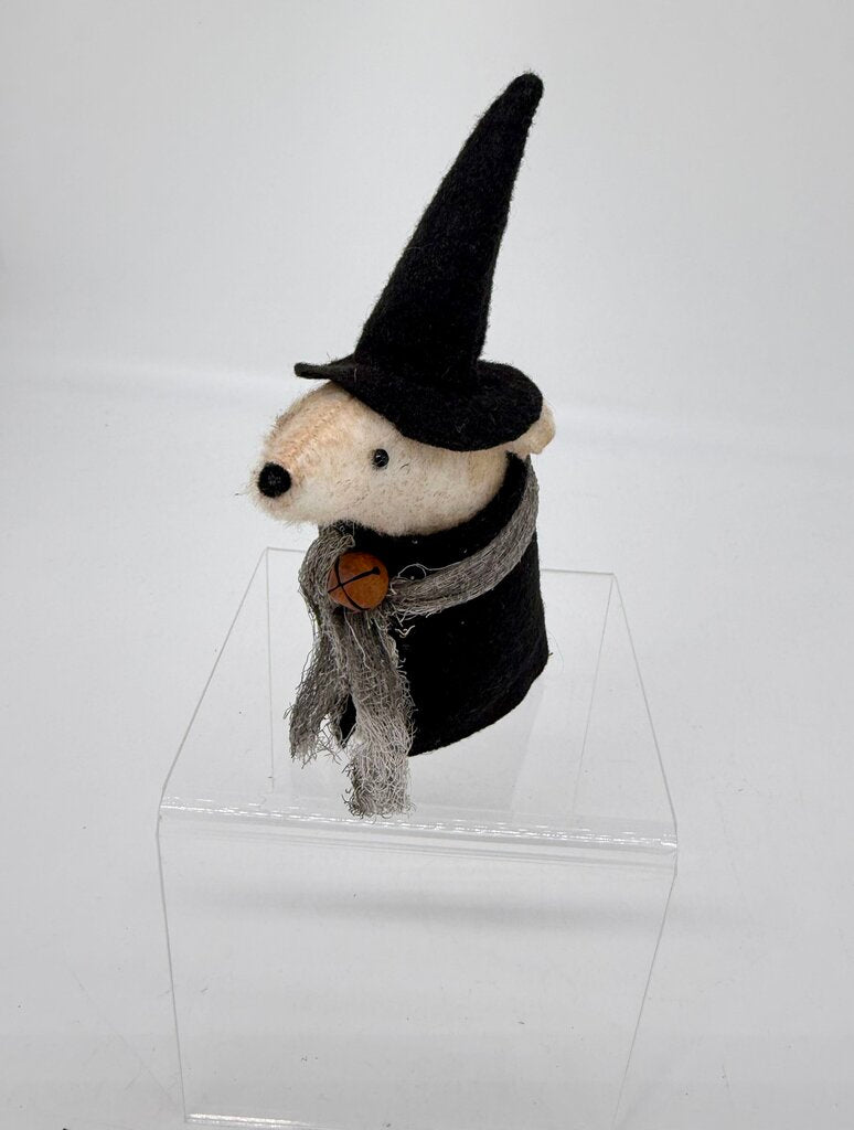 Witch Mouse w, gray scarf