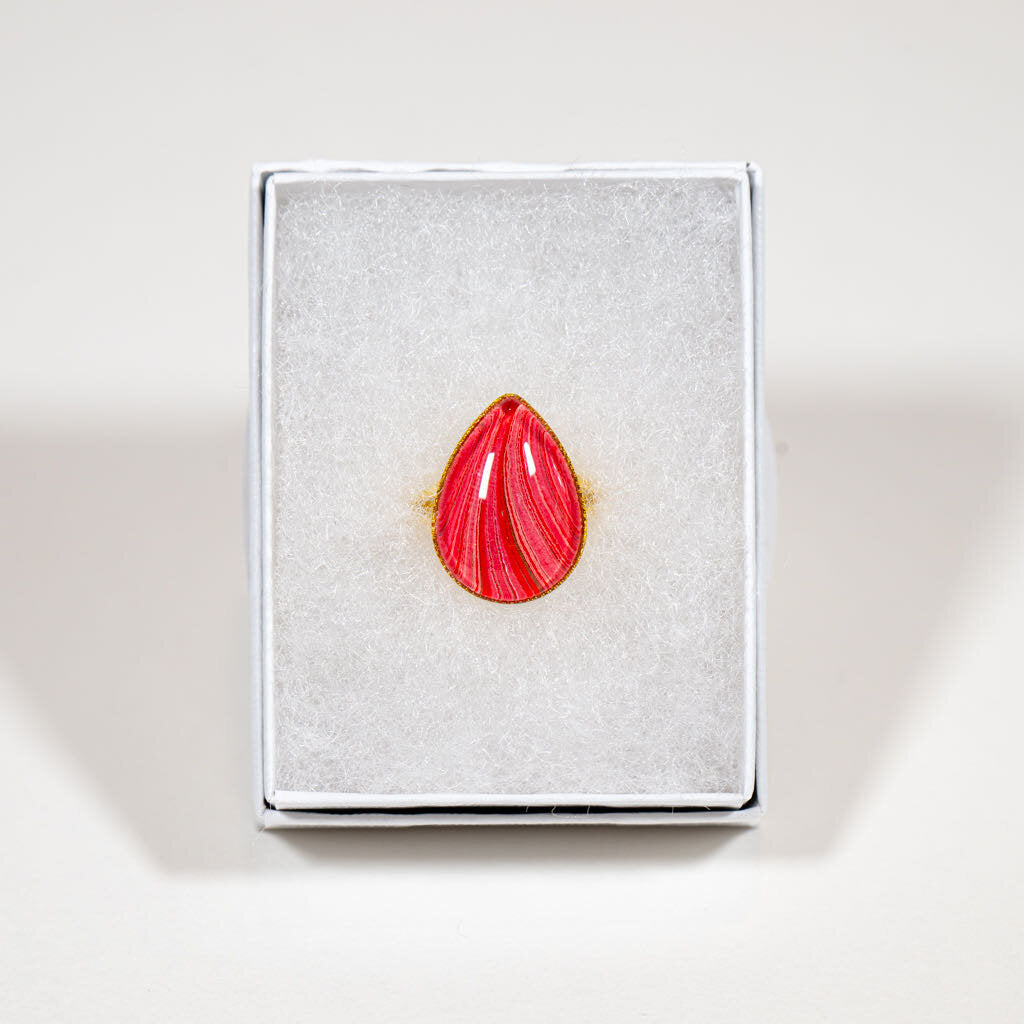 Adjustable Ring large Drop - Gift Box - 3/4" red on gold