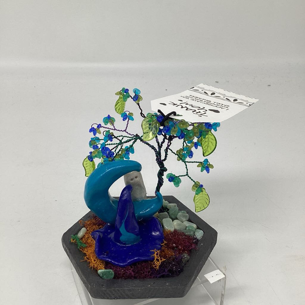 Ghost Witch Hat Moon w/Tree Hexagonal