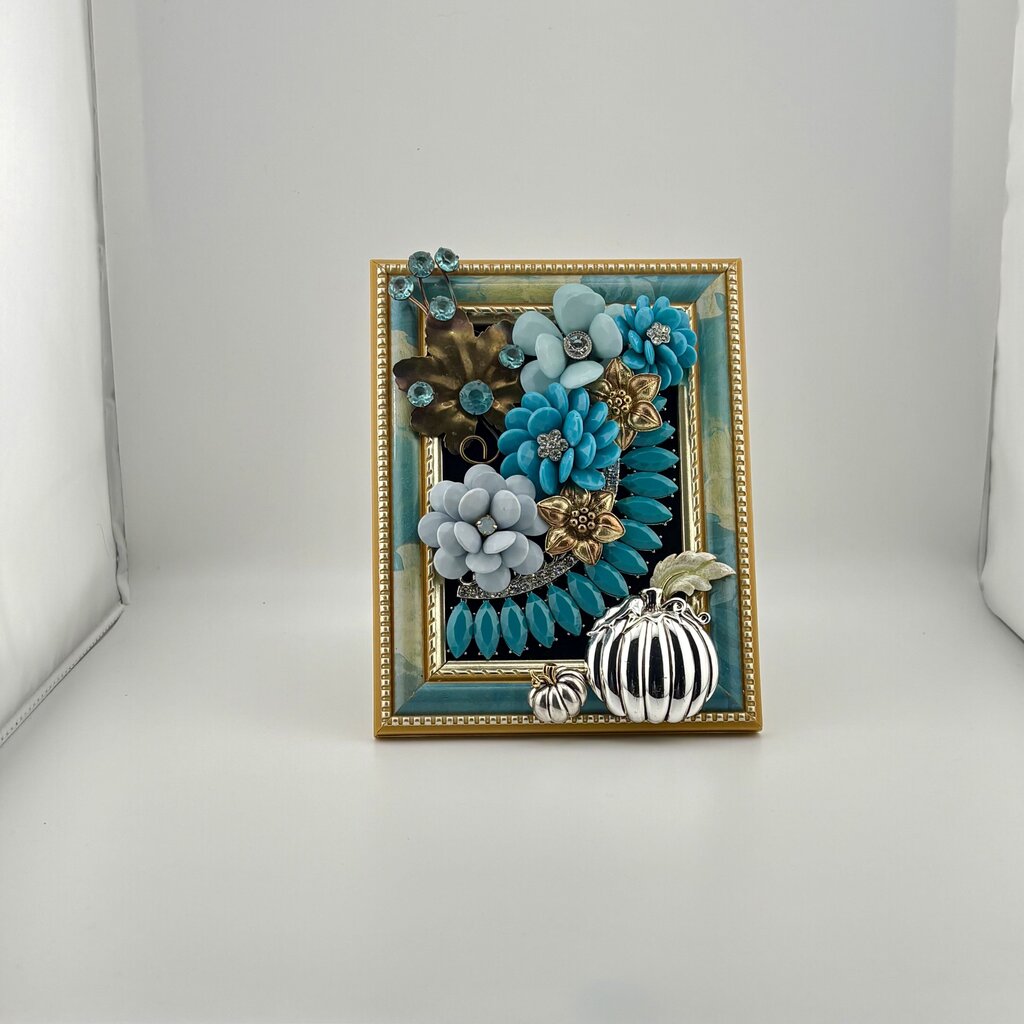 UNIQUE TEAL COLORED 5X7 FRAME w/ VTG FLOWERS & SILVER PUMPKINS