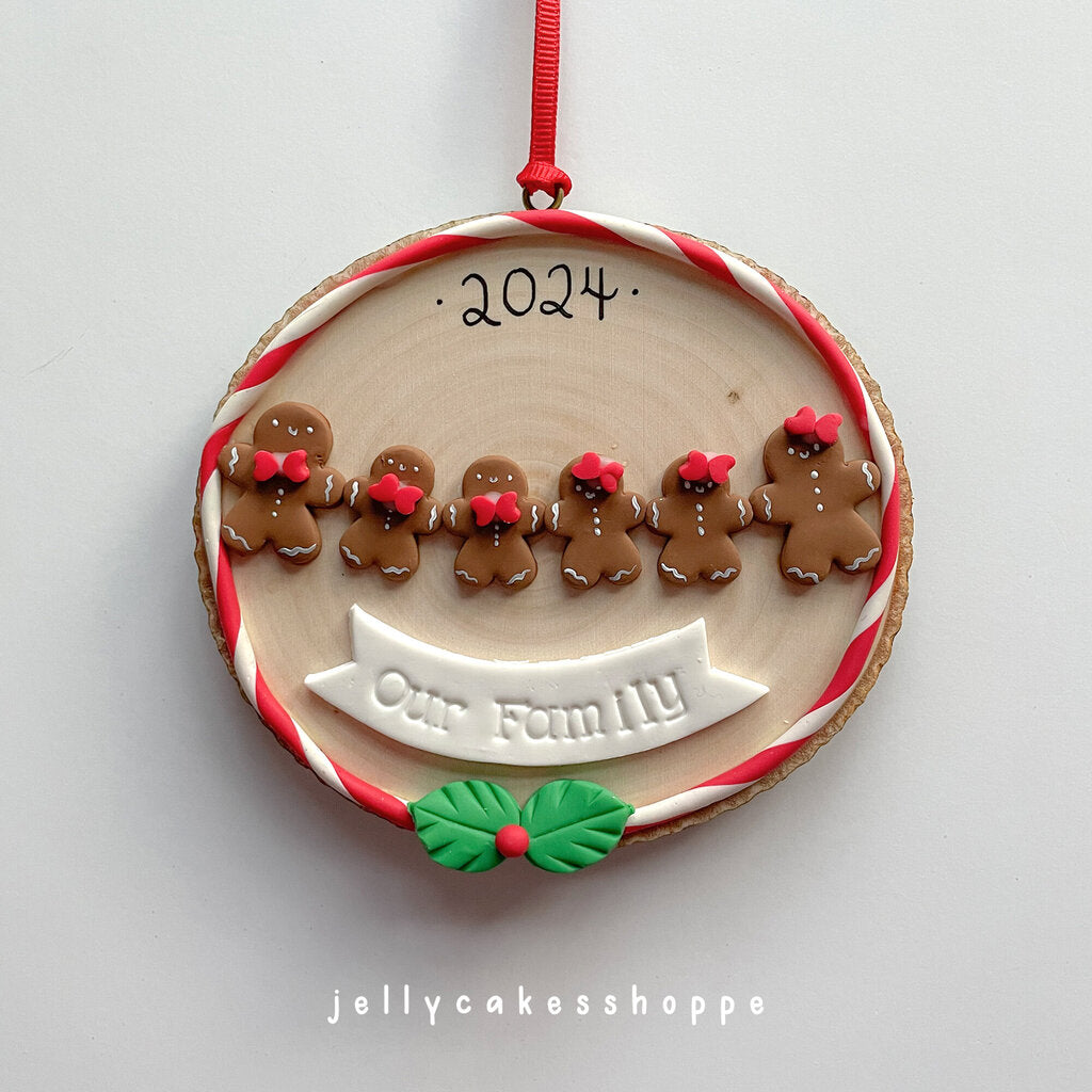 GINGERBREAD FAMILY ornament (4+ kids)