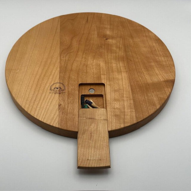 Round Cribbage Board with Bear Scene