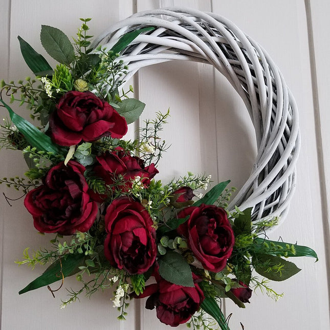 211-white twisted wreath realalistic roses