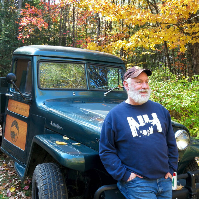 NH MOOSE CREWNECK SWEATSHIRT