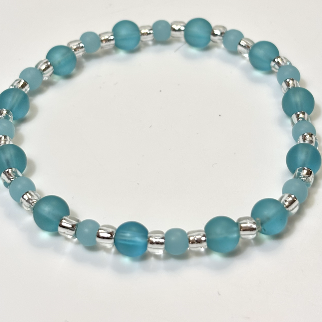 Tumbled Sea Glass Bracelet - seafoam/aqua