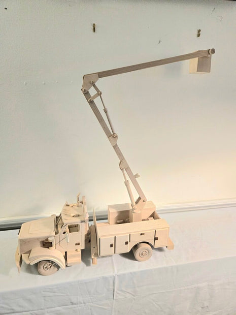 Bucket Truck