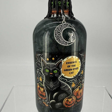 Essence of the Green-Eyed Cat