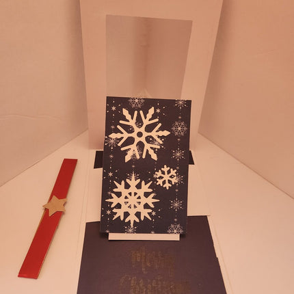 Slide & Pop Card/Snowflakes